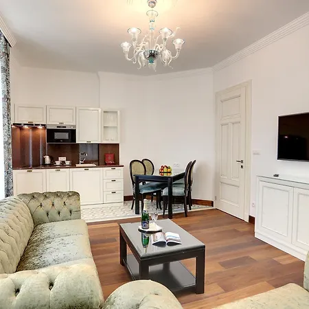 Ferdinandhof Aparthotel 4*